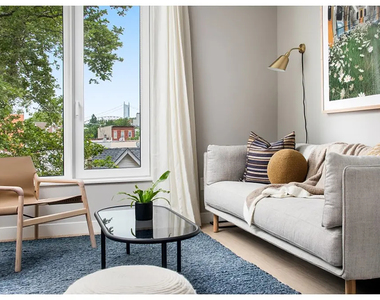 30-77 Vernon Boulevard - Photo Thumbnail 2