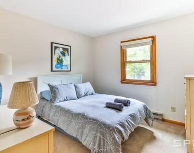 170 Maplecrest Road - Photo Thumbnail 11