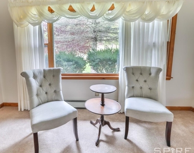 170 Maplecrest Road - Photo Thumbnail 5