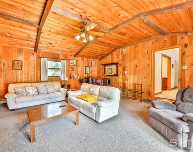 170 Maplecrest Road - Photo Thumbnail 2