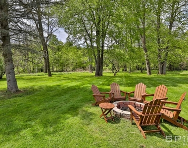 170 Maplecrest Road - Photo Thumbnail 14