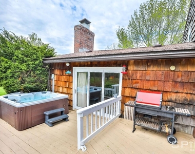 170 Maplecrest Road - Photo Thumbnail 16