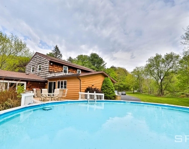 170 Maplecrest Road - Photo Thumbnail 13