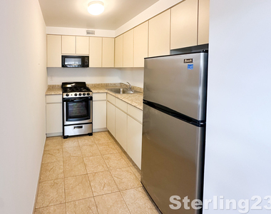 31-64 21st Street - Photo Thumbnail 2
