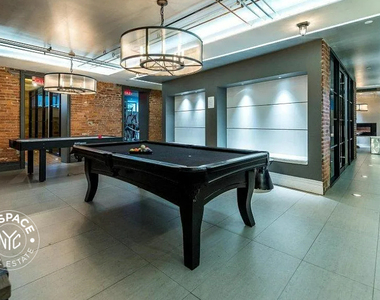 185 Leonard Street - Photo Thumbnail 10