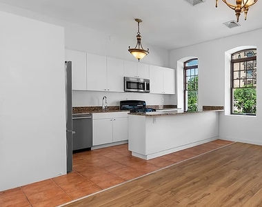 1937 Madison Avenue - Photo Thumbnail 3