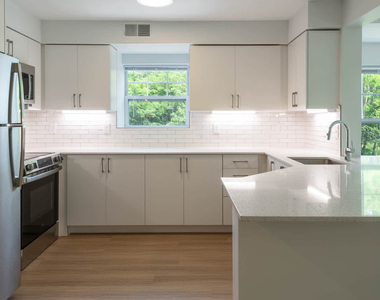 790 Willard Street - Photo Thumbnail 14