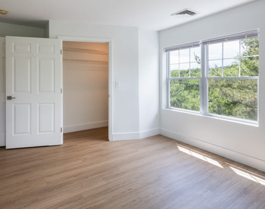 790 Willard Street - Photo Thumbnail 34