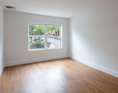 790 Willard Street - Photo Thumbnail 32