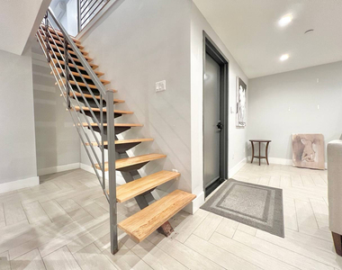 717 Dekalb Avenue - Photo Thumbnail 7
