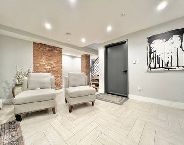 717 Dekalb Avenue - Photo Thumbnail 6