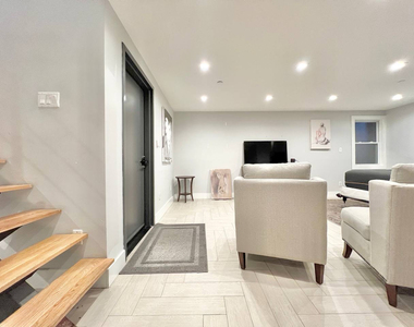 717 Dekalb Avenue - Photo Thumbnail 8