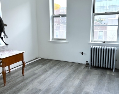 27-58 27th Street - Photo Thumbnail 5