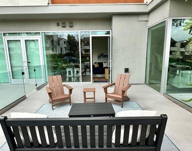 3909 Voltaire St - Photo Thumbnail 5