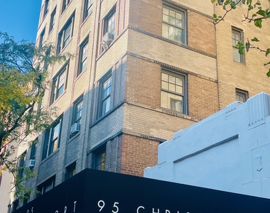 95 Christopher Street - Photo Thumbnail 18