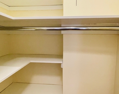 95 Christopher Street - Photo Thumbnail 10