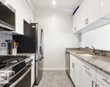 1775 York Ave - Photo Thumbnail 3