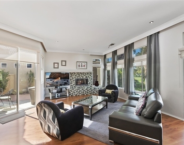 48957 Heifitz Drive - Photo Thumbnail 1