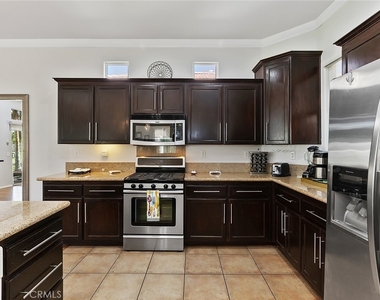 48957 Heifitz Drive - Photo Thumbnail 8