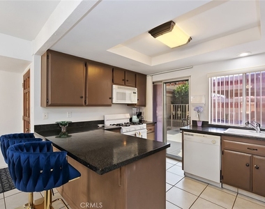 82294 Bergman Drive - Photo Thumbnail 5