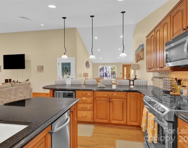 7314 Brigmore Drive - Photo Thumbnail 41