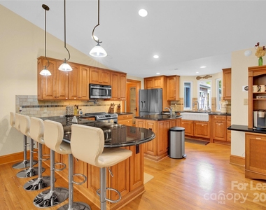 7314 Brigmore Drive - Photo Thumbnail 37