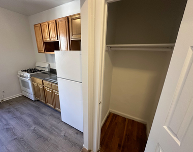 3105 Decatur Avenue - Photo Thumbnail 4