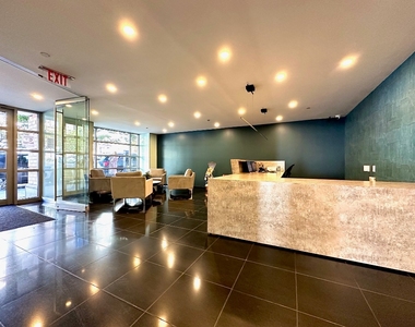 53 Boerum Pl - Photo Thumbnail 9