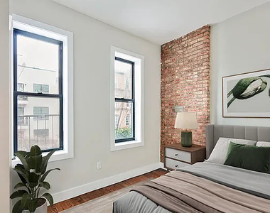 285 Cornelia Street - Photo Thumbnail 1