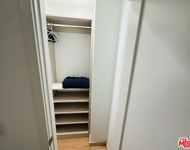8417 W 1st Street - Photo Thumbnail 14