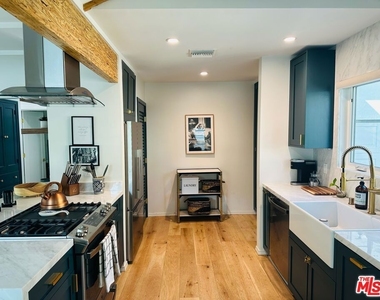 8417 W 1st Street - Photo Thumbnail 4