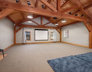 230 Hans Place - Photo Thumbnail 48