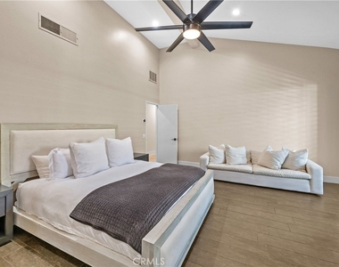 80504 Pebble Beach - Photo Thumbnail 20
