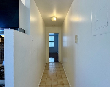 2148 2nd Avenue - Photo Thumbnail 4