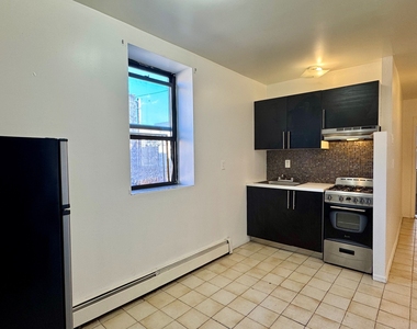 2148 2nd Avenue - Photo Thumbnail 8