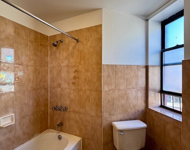 2148 2nd Avenue - Photo Thumbnail 10