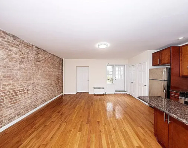 21 West 87th Street - Photo Thumbnail 1