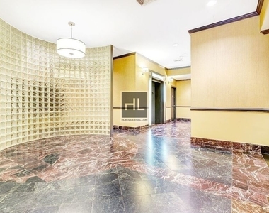 East 37 Street - Photo Thumbnail 6