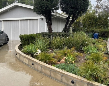 5357 Ellenvale Avenue - Photo Thumbnail 1