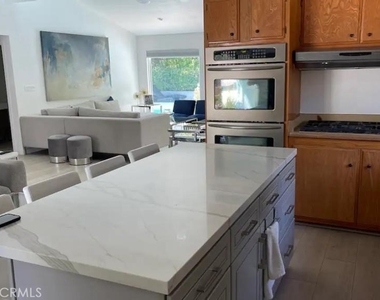 5357 Ellenvale Avenue - Photo Thumbnail 12