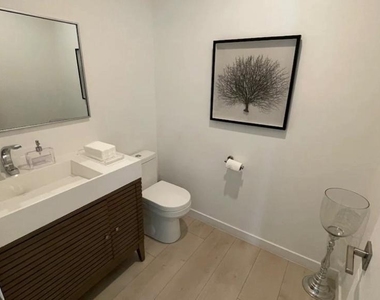 5357 Ellenvale Avenue - Photo Thumbnail 21