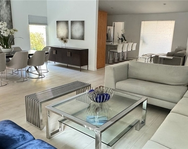5357 Ellenvale Avenue - Photo Thumbnail 9