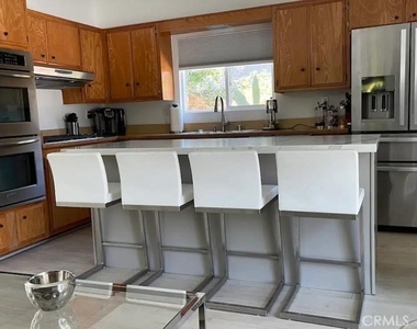 5357 Ellenvale Avenue - Photo Thumbnail 13