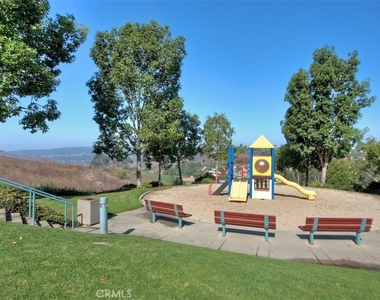 8 Coral Ridge - Photo Thumbnail 26