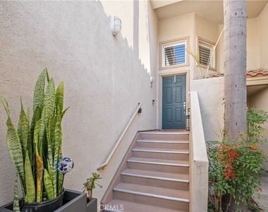 8 Coral Ridge - Photo Thumbnail 2