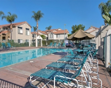 8 Coral Ridge - Photo Thumbnail 23
