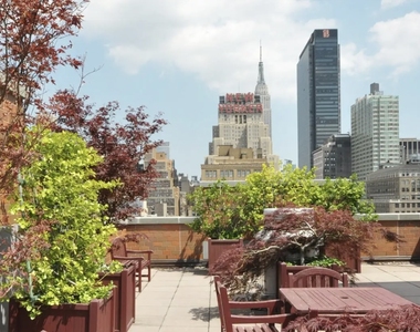 444 West 35th Street - Photo Thumbnail 6