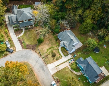 1454 Catherine Street - Photo Thumbnail 21