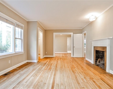 1454 Catherine Street - Photo Thumbnail 4