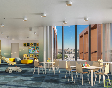 77 Commercial Street - Photo Thumbnail 4